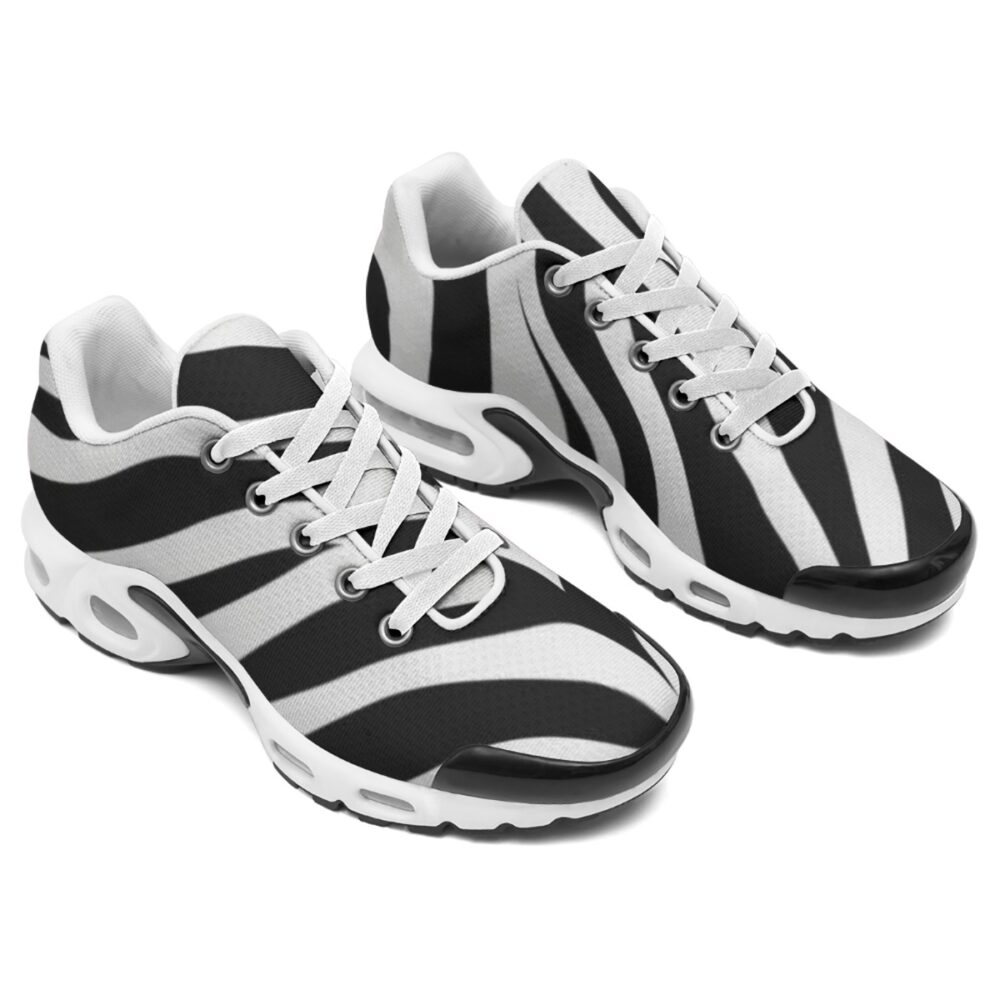 All-Terrain Sneakers for Daily Versatility - 59 Vibe Styles